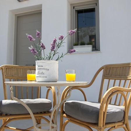Angelique Apartment Antiparos Town エクステリア 写真